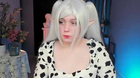 fiora online show from November 16, 2025, 7:03 am