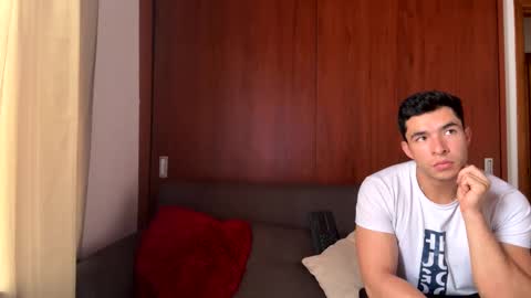 fireand_passion online show from February 22, 2025, 3:36 pm