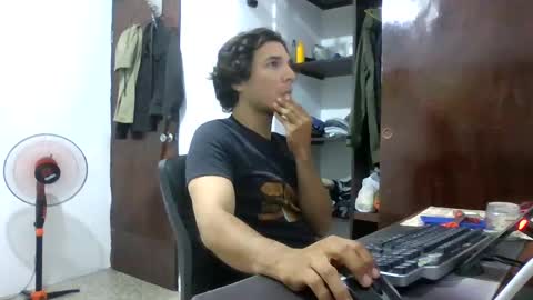 Snapshot of firefeelings chatting on December 30, 2024, 2:42 am Ricardo online show from December 30, 2024, 2:42 am