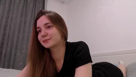 Snapshot of fireflies_fly_ chatting on December 4, 2025, 8:50 pm fireflies_fly_ online show from December 4, 2025, 8:50 pm