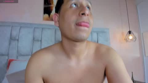 Duvan Jones online show from February 17, 2026, 7:20 pm