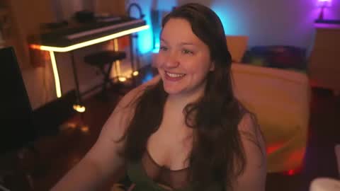 Snapshot of fireproofcuriousity chatting on November 2, 2025, 4:37 am Lio Roxy online show from November 2, 2025, 4:37 am