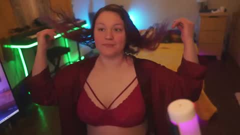 Snapshot of fireproofcuriousity chatting on November 15, 2025, 4:43 am Lio Roxy online show from November 15, 2025, 4:43 am