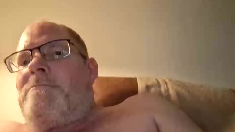 Snapshot of fishingaroundforanything chatting on January 9, 2025, 9:48 am Hercomeonmyface online show from January 9, 2025, 9:48 am