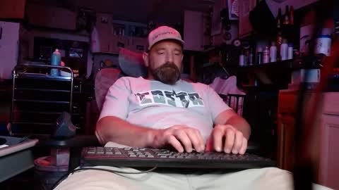 fishyfishy6460 online show from October 1, 2025, 4:18 am