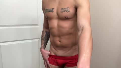 Snapshot of fithornyandtatted chatting on December 2, 2025, 8:37 pm fithornyandtatted online show from December 2, 2025, 8:37 pm