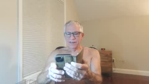 Snapshot of fitman999 chatting on November 27, 2025, 12:56 am Jon online show from November 27, 2025, 12:56 am