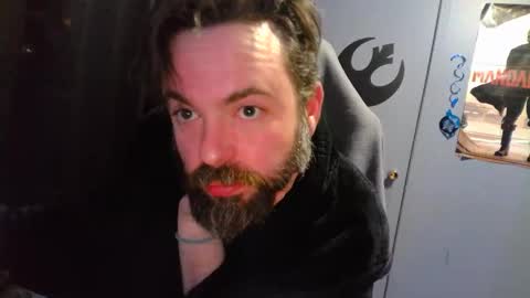 Snapshot of fitzy2077 chatting on February 9, 2025, 5:50 am Srirachadaddy45 online show from February 9, 2025, 5:50 am