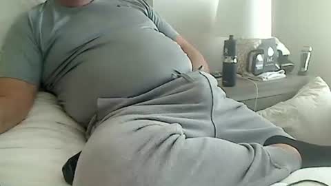 fjcs73 online show from February 25, 2026, 5:22 pm