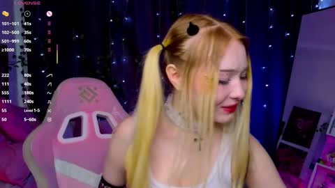 Sophie online show from September 24, 2025, 4:05 am