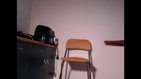 Snapshot of flamefury18 chatting on December 19, 2025, 3:30 pm Flamefury18 online show from December 19, 2025, 3:30 pm