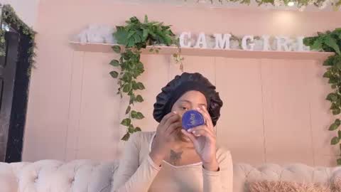 Snapshot of flavia_cruz chatting on July 26, 2026, 12:23 pm Flavia online show from July 26, 2026, 12:23 pm