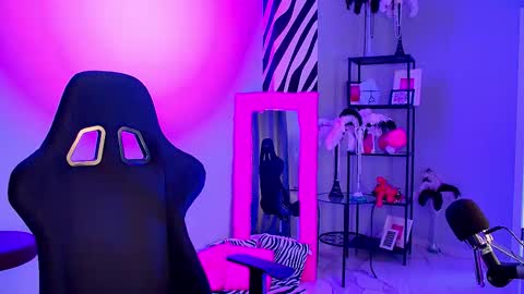 Flexyfoxy online show from March 1, 2026, 6:32 pm