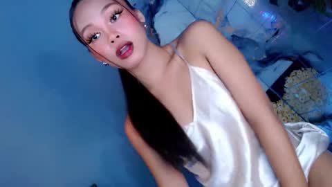 Snapshot of flirt_with_me28 chatting on May 9, 2026, 2:55 pm Suzy online show from May 9, 2026, 2:55 pm