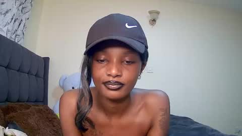 Snapshot of flirtyy_sheery chatting on December 14, 2024, 6:13 am sheery online show from December 14, 2024, 6:13 am