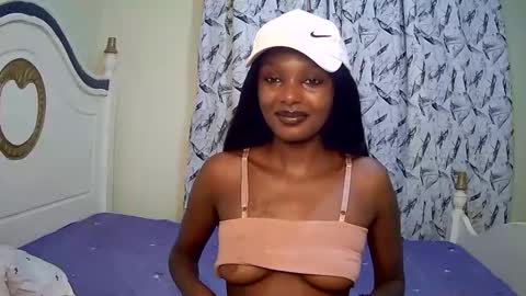 Snapshot of flirtyy_sheery chatting on March 4, 2025, 9:40 am sheery online show from March 4, 2025, 9:40 am