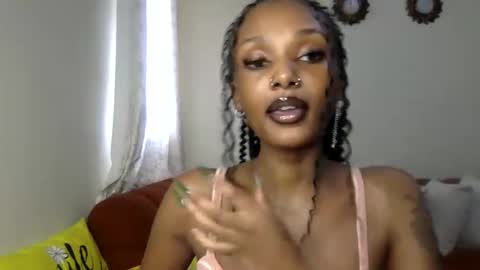 Snapshot of flirtyy_sheery chatting on June 4, 2026, 10:32 am sheery online show from June 4, 2026, 10:32 am