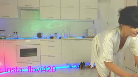 Snapshot of flor_vi chatting on June 11, 2026, 12:25 pm Victoria create your account through my link online show from June 11, 2026, 12:25 pm