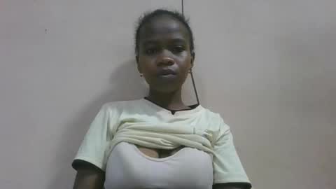 flora48230522373 online show from May 29, 2026, 2:31 am