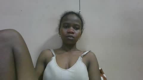 flora48230522373 online show from May 29, 2026, 5:11 pm