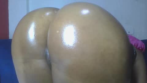 Snapshot of flora_fantasy chatting on April 24, 2026, 12:35 am fantasy online show from April 24, 2026, 12:35 am
