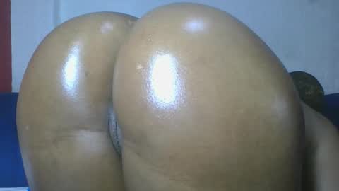 Snapshot of flora_fantasy chatting on April 25, 2026, 12:46 am fantasy online show from April 25, 2026, 12:46 am
