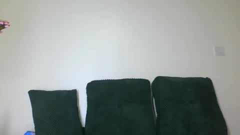 Snapshot of flora_fantasy chatting on May 24, 2026, 10:15 pm fantasy online show from May 24, 2026, 10:15 pm