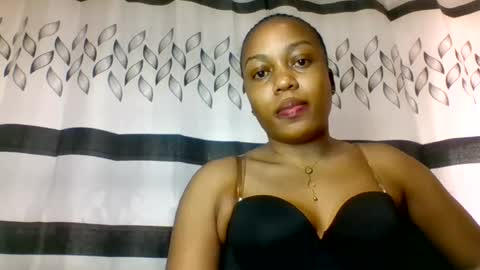 Snapshot of flora_fantasy chatting on May 28, 2026, 8:44 am fantasy online show from May 28, 2026, 8:44 am
