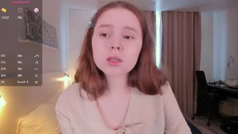 Snapshot of flora_fiore chatting on June 19, 2026, 6:18 am Hayley I WILL COME BACK ON MAY 27TH 6pm UTC online show from June 19, 2026, 6:18 am