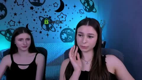 Snapshot of flora_ri chatting on May 20, 2026, 9:15 am just ask me online show from May 20, 2026, 9:15 am