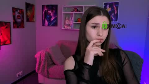 Snapshot of flora_ri chatting on May 22, 2026, 9:26 am just ask me online show from May 22, 2026, 9:26 am
