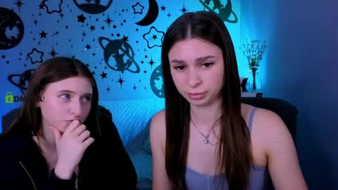 Snapshot of flora_ri chatting on May 27, 2026, 9:06 am just ask me online show from May 27, 2026, 9:06 am