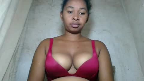Snapshot of florencia011 chatting on July 11, 2026, 12:19 pm florencia011 online show from July 11, 2026, 12:19 pm