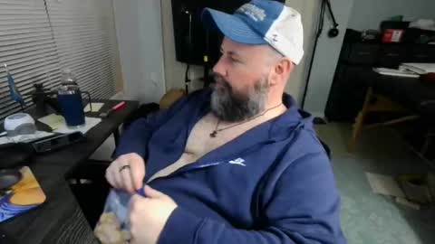 FloridaBearLive online show from November 26, 2025, 11:50 pm