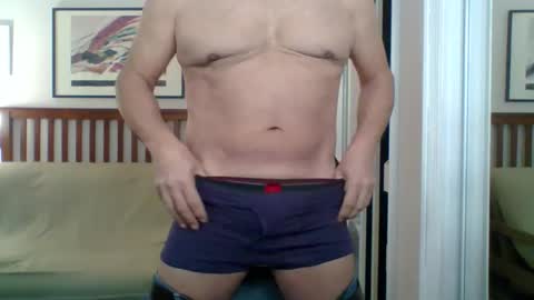 Snapshot of floridamuffdive chatting on January 15, 2026, 2:54 pm floridamuffdive online show from January 15, 2026, 2:54 pm