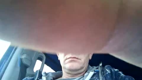 Snapshot of florin2211 chatting on December 15, 2025, 8:40 am florin2211 online show from December 15, 2025, 8:40 am