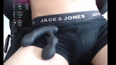 flow69flow online show from February 4, 2025, 12:33 pm