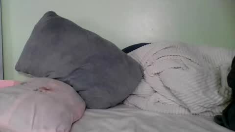 Snapshot of flower748 chatting on March 16, 2026, 9:57 am flower748 online show from March 16, 2026, 9:57 am