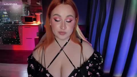 Camelia online show from February 4, 2025, 10:45 pm