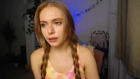 Snapshot of flower_elf chatting on November 16, 2025, 4:56 pm flower_elf online show from November 16, 2025, 4:56 pm