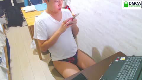 Snapshot of flowerbox chatting on October 19, 2025, 8:59 am flowerbox online show from October 19, 2025, 8:59 am