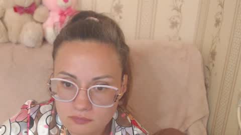 say meow and send tip  online show from May 17, 2026, 12:56 pm