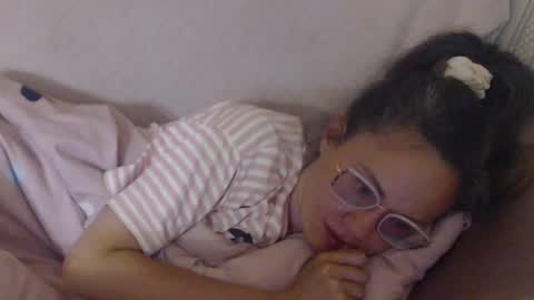 say meow and send tip  online show from May 23, 2026, 5:28 pm