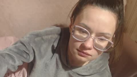 say meow and send tip  online show from March 15, 2026, 12:11 pm