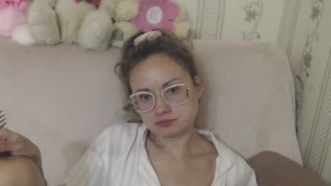 Snapshot of flowercandydoll13 chatting on July 16, 2026, 7:31 pm say meow and send tip online show from July 16, 2026, 7:31 pm