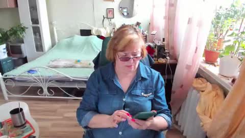 Flowerlower online show from March 18, 2026, 7:11 am