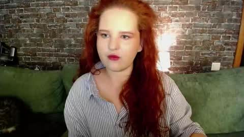 FlowerOfFreedom online show from December 15, 2025, 6:06 am