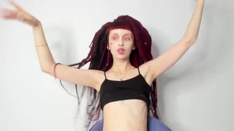 Snapshot of flowerofsin2001 chatting on February 27, 2025, 1:28 pm Flower online show from February 27, 2025, 1:28 pm