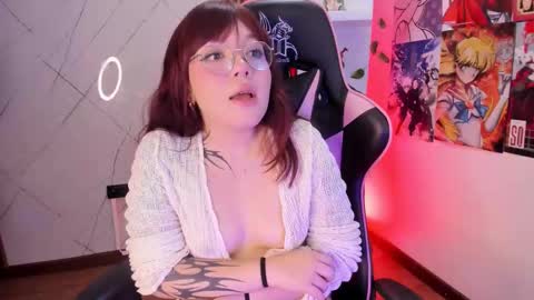  FLUFFY BUBBLE  online show from February 26, 2025, 7:42 am