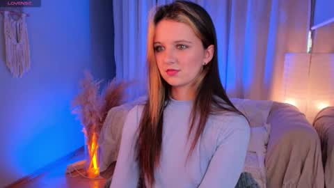 LilLisa online show from December 2, 2025, 4:24 pm